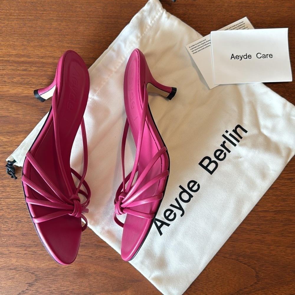 new AEYDE Olga Kitten Heel Slide Sandals in Fuchsia, Size 9 - Picture 3 of 8